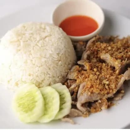 ข้าวหมูกระเทียม